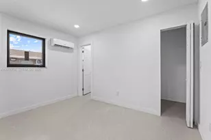 1366 W 29th St, Hialeah, FL 33012 - Photo 17