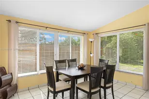 906 NE 5th St, Hallandale Beach, FL 33009 - Photo 9