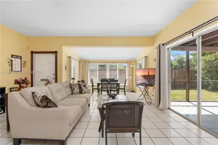 906 NE 5th St, Hallandale Beach, FL 33009 - Photo 3