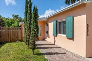 906 NE 5th St, Hallandale Beach, FL 33009 - Photo 37