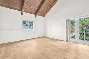 1933 S Oak Haven Cir, Miami, FL 33179 - Photo 41