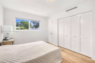 1933 S Oak Haven Cir, Miami, FL 33179 - Photo 55