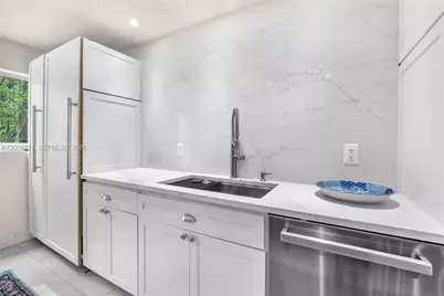 1933 S Oak Haven Cir, Miami, FL 33179 - Photo 21