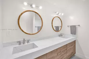 1933 S Oak Haven Cir, Miami, FL 33179 - Photo 37