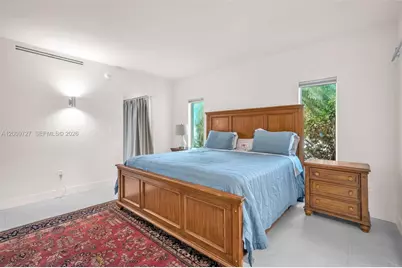 1933 S Oak Haven Cir, Miami, FL 33179 - Photo 31