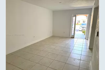 1260 SE 28th Ct #104, Homestead, FL 33035 - Photo 5