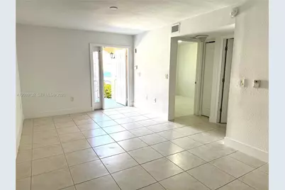 1260 SE 28th Ct #104, Homestead, FL 33035 - Photo 3