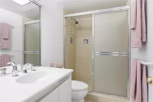 605 Ocean Dr, Key Biscayne, FL 33149 - Photo 15