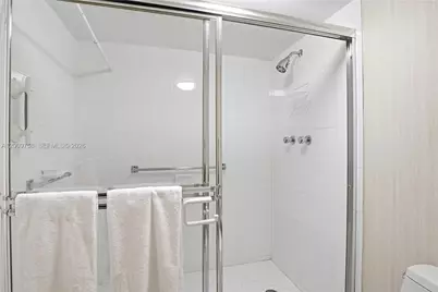 605 Ocean Dr #7L, Key Biscayne, FL 33149 - Photo 19
