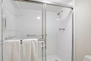 605 Ocean Dr, Key Biscayne, FL 33149 - Photo 19