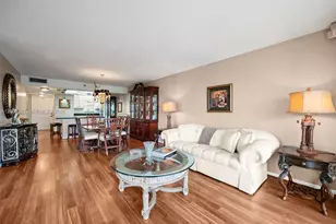 3300 W Rolling Hills Cir, Davie, FL 33328 - Photo 5