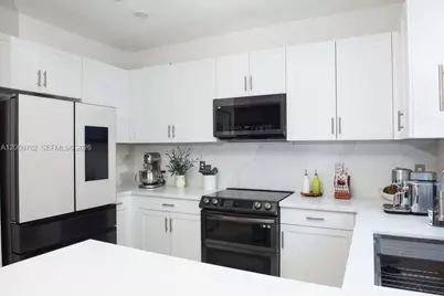 20917 NE 8th Ave #20917, Miami, FL 33179 - Photo 3