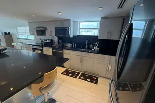 1150 Collins Ave, Miami Beach, FL 33139 - Photo 11