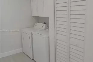 7440 SW 105th Pl, Miami, FL 33173 - Photo 11