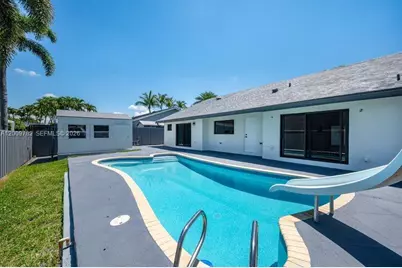 9220 SW 100th Ave Rd, Miami, FL 33176 - Photo 17