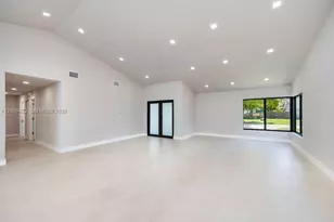 9220 SW 100th Ave Rd, Miami, FL 33176 - Photo 15