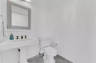 50 South Pointe Dr, Miami Beach, FL 33139 - Photo 9