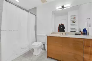 50 South Pointe Dr, Miami Beach, FL 33139 - Photo 5