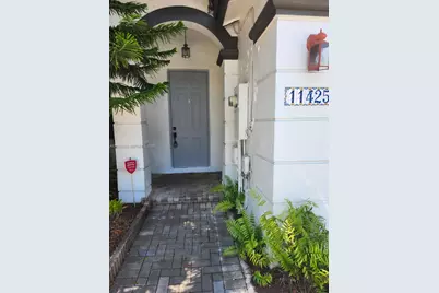 11425 NW 76th Ter #0, Doral, FL 33178 - Photo 5