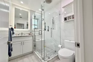 823 NE 107th St, Biscayne Park, FL 33161 - Photo 15