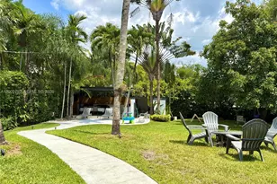 823 NE 107th St, Biscayne Park, FL 33161 - Photo 23