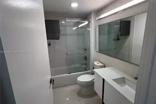 18671 Collins Ave, Sunny Isles Beach, FL 33160 - Photo 19