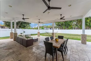 240 Lenape Dr, Miami Springs, FL 33166 - Photo 25