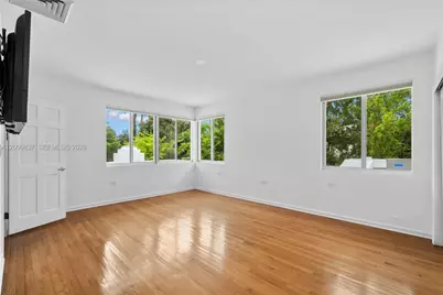 114 3 San Marino Ter, Miami Beach, FL 33139 - Photo 17