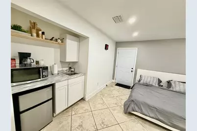 2182 SE Broward Ter, Port Saint Lucie, FL 34952 - Photo 11