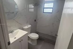 8185 NW 7th St, Miami, FL 33126 - Photo 25