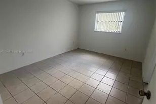 8185 NW 7th St, Miami, FL 33126 - Photo 7