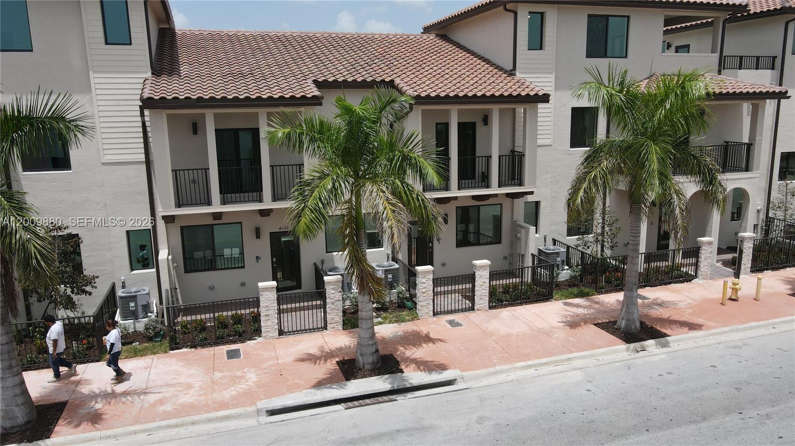 4272 NW 82nd Ave #4272 - 4272 NW 82nd Ave #4272, Doral, FL 33166 Luxury Property | Jose Angel Pina