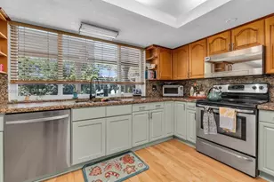 620 Lake Dasha Cir, Plantation, FL 33324 - Photo 13