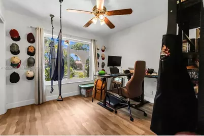 620 Lake Dasha Cir, Plantation, FL 33324 - Photo 21