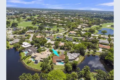 620 Lake Dasha Cir, Plantation, FL 33324 - Photo 45