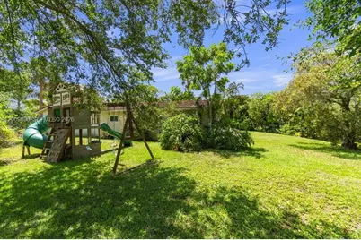 620 Lake Dasha Cir, Plantation, FL 33324 - Photo 41