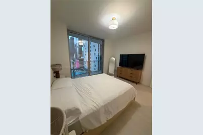 77 SE 5th Street #1614, Miami, FL 33131 - Photo 11