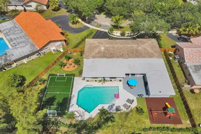 1960 SW 51st Ter, Plantation, FL 33317 - Photo 9