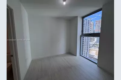 77 SE 5 St #1806, Miami, FL 33131 - Photo 19