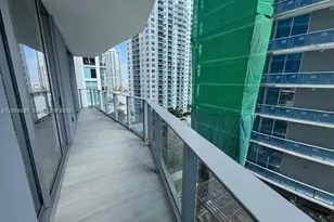 77 SE 5 St, Miami, FL 33131 - Photo 31