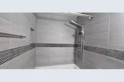 7420 W 20th Ave #154, Hialeah, FL 33016 - Photo 5