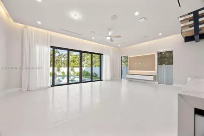 1137 NE 11th Ave, Fort Lauderdale, FL 33301 - Photo 7