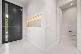 1137 NE 11th Ave, Fort Lauderdale, FL 33301 - Photo 11
