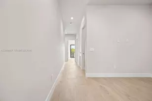 1137 NE 11th Ave, Fort Lauderdale, FL 33301 - Photo 13