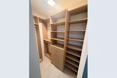 77 SE 5th St #1811, Miami, FL 33131 - Photo 5