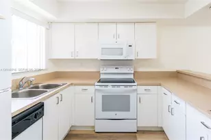 14905 SW 80th St, Miami, FL 33193 - Photo 5