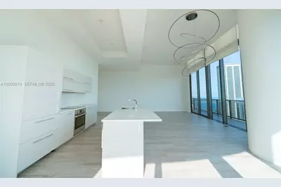 45 SW 9th St #4906, Miami, FL 33130 - Photo 13
