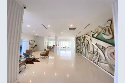 6450 Collins Ave #1004, Miami Beach, FL 33141 - Photo 15