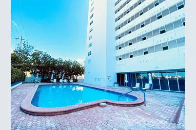 6450 Collins Ave #1004, Miami Beach, FL 33141 - Photo 17