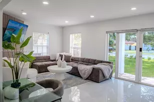1435 Grant St, Hollywood, FL 33020 - Photo 7